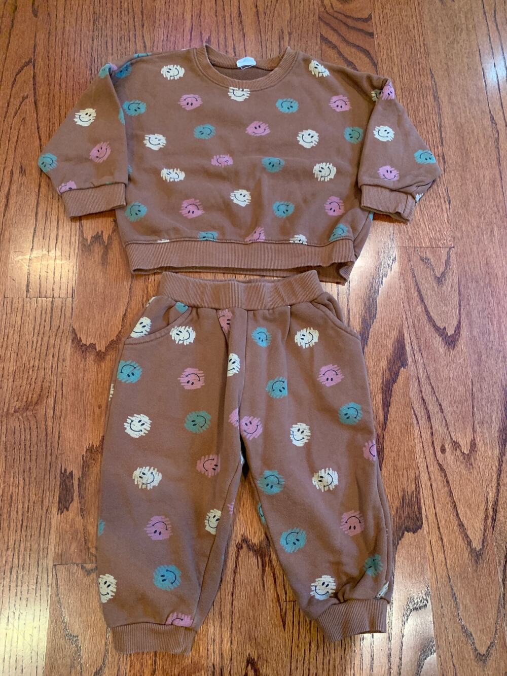 Smitn Bebe Scribble Happy Face Cotton Matching Sweatsuit Set | Brown | Small
